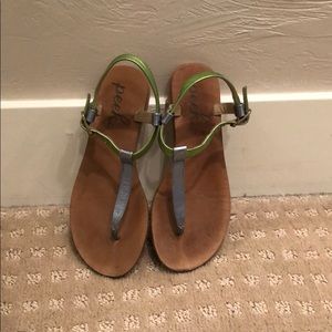Peek girls sandals